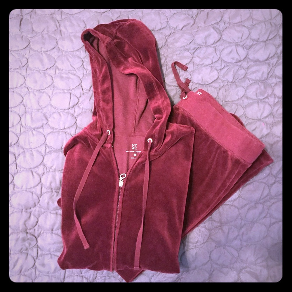NY&Co Large Burgundy Velour Jacket and Pants